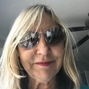 Meet your Posher, Joan